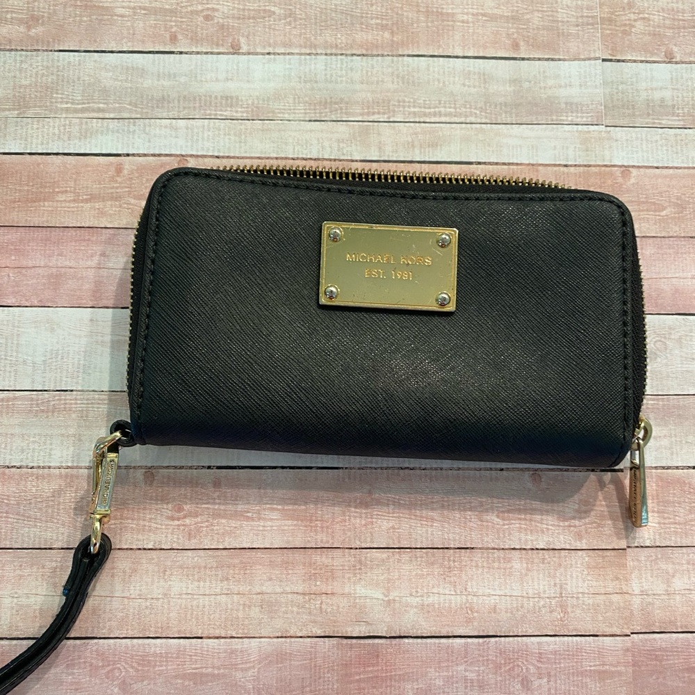 Michael Kors Wallet Wristlet